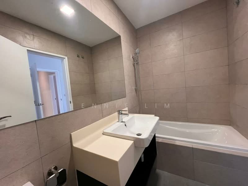 Kondominium untuk Disewa di Bangsar Hill Park - Jennie Lim - Bathroom - PropertyGuru.com.my