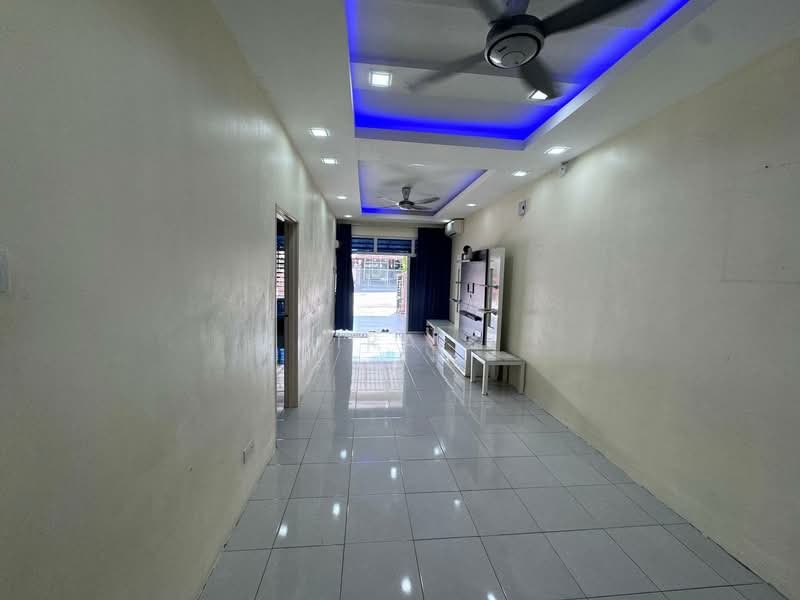 Rumah Teres 1 Tingkat untuk Dijual di Taman Sri Saujana (Kota Tinggi) - Zira . - Living Room - PropertyGuru.com.my