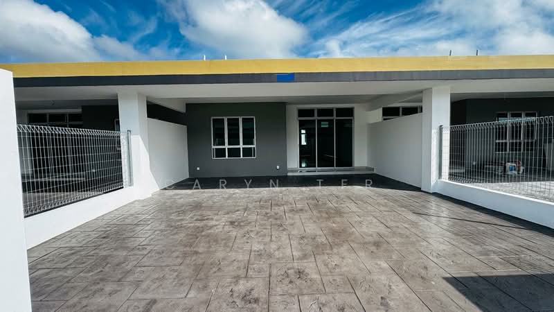 Rumah Teres 1 Tingkat untuk Dijual di Bandar Putra (Kulai) - Caryn Ter - Exterior - PropertyGuru.com.my