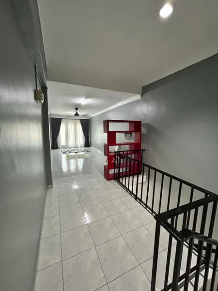 Rumah Teres 2 Tingkat untuk Dijual di Taman Scientex Pasir Gudang (Pasir Gudang) - Zira . - Corridor - PropertyGuru.com.my