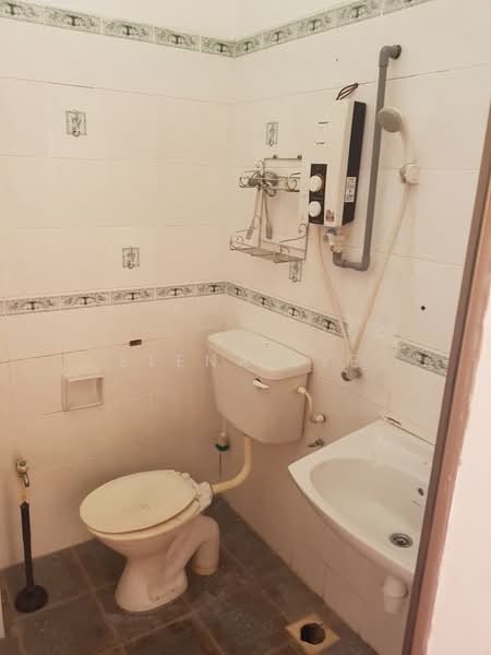 2-storey Terraced House for Sale in Iskandar Puteri (Nusajaya) (Johor) - Elena Lye - Bathroom - PropertyGuru.com.my