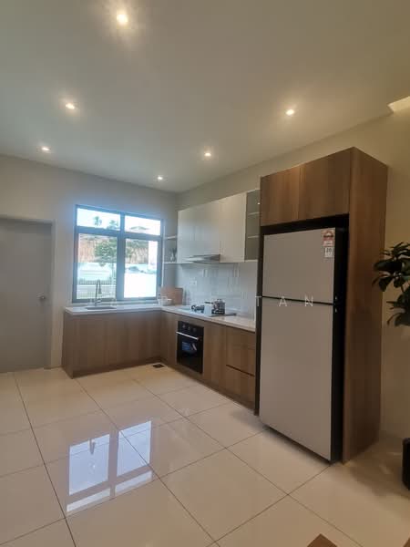 2-storey Terraced House for Sale in Semenyih (Selangor) - Jasper Tan - Kitchen - PropertyGuru.com.my