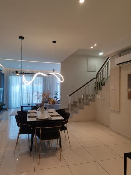 2-storey Terraced House for Sale in Semenyih (Selangor) - Jasper Tan - Dining Room - PropertyGuru.com.my