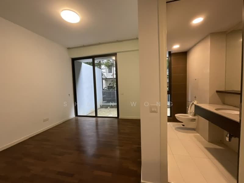 Room with en-suite 