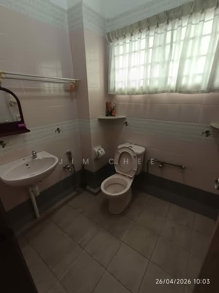 Rumah Teres 2 Tingkat untuk Disewa di Bandar Indahpura (Kulai) - Jim Chee - Bathroom - PropertyGuru.com.my