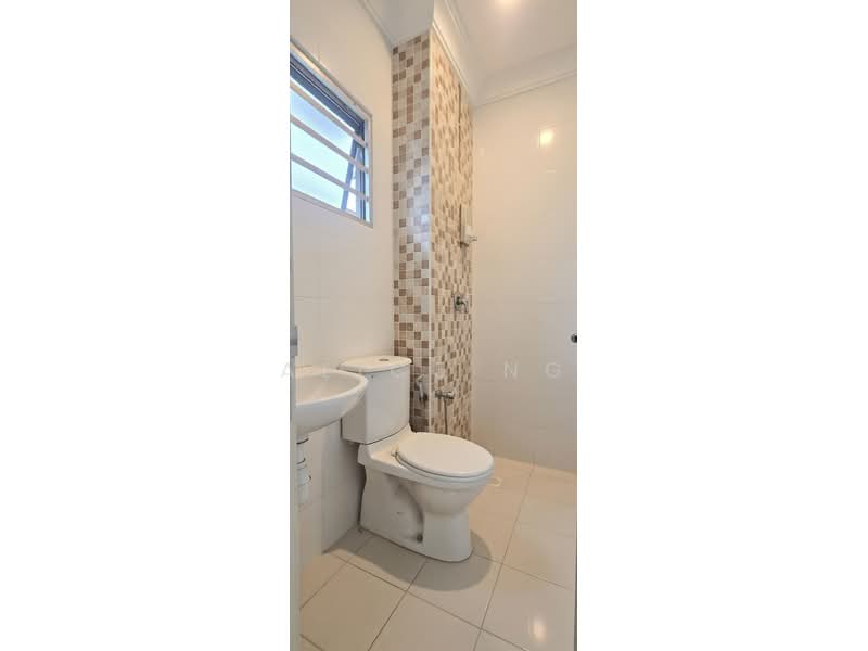 Rumah Teres 2 Tingkat untuk Dijual di Putra Heights (Subang Jaya) - Alice Ng - Bathroom - PropertyGuru.com.my