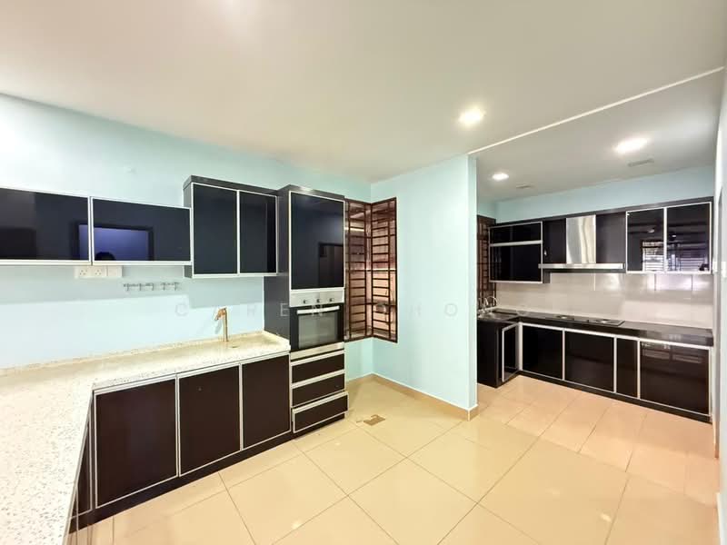 Cluster House for Sale in Johor Bahru (Johor) - Caren Chong - Kitchen - PropertyGuru.com.my