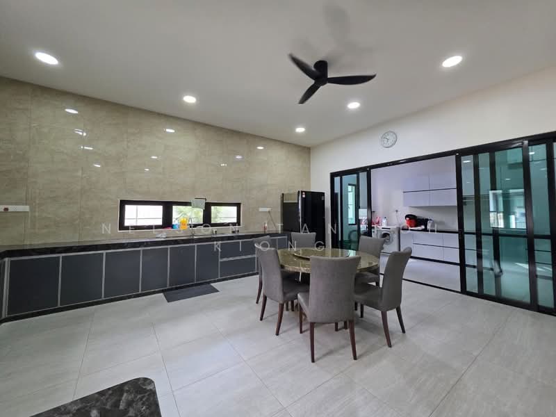 Semi-Detached House for Sale in Taman Sri Intan (Johor Bahru) - Nelson Tan Poh Kiong - Kitchen - PropertyGuru.com.my