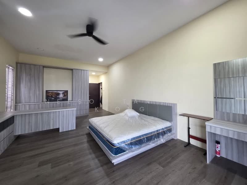 Semi-Detached House for Sale in Taman Sri Intan (Johor Bahru) - Nelson Tan Poh Kiong - Bedroom - PropertyGuru.com.my