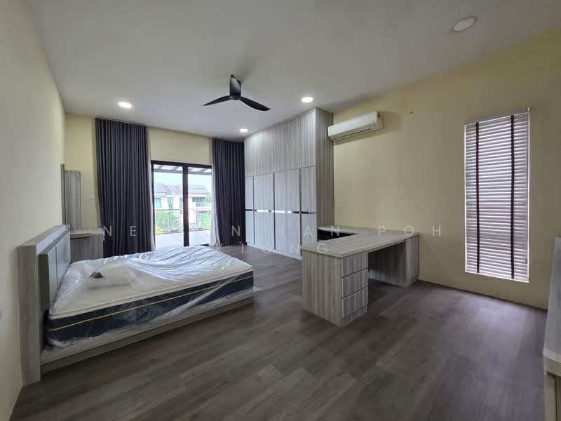 Semi-Detached House for Sale in Taman Sri Intan (Johor Bahru) - Nelson Tan Poh Kiong - Bedroom - PropertyGuru.com.my