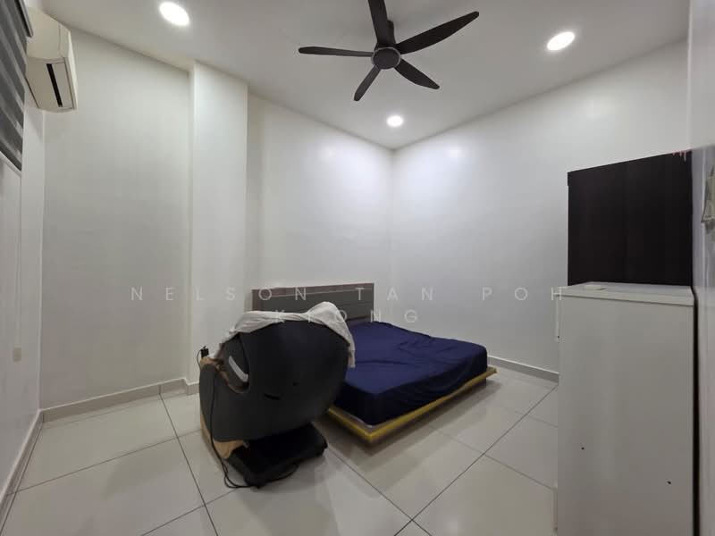 Semi-Detached House for Sale in Taman Sri Intan (Johor Bahru) - Nelson Tan Poh Kiong - Bedroom - PropertyGuru.com.my