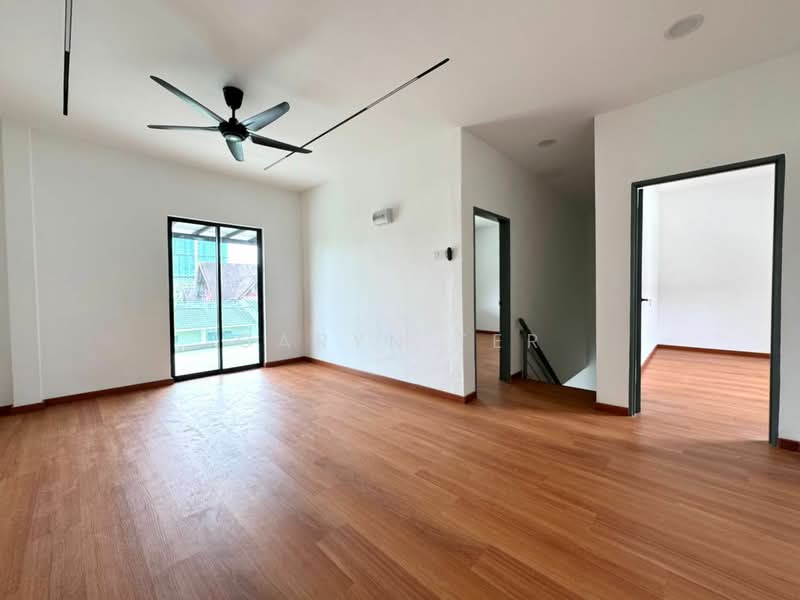 Rumah Berkembar untuk Dijual di Kampung Mahmoodiah (Johor Bahru) - Caryn Ter - Living Room - PropertyGuru.com.my
