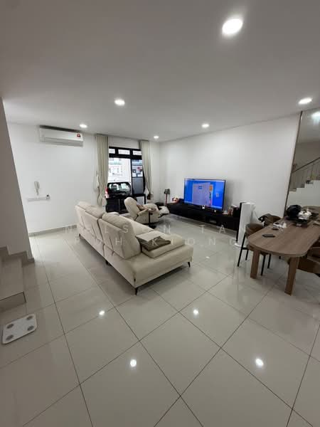 2-storey Terraced House for Sale in Taman Ekoflora (Johor Bahru) - Nelson Tan Poh Kiong - Living Room - PropertyGuru.com.my