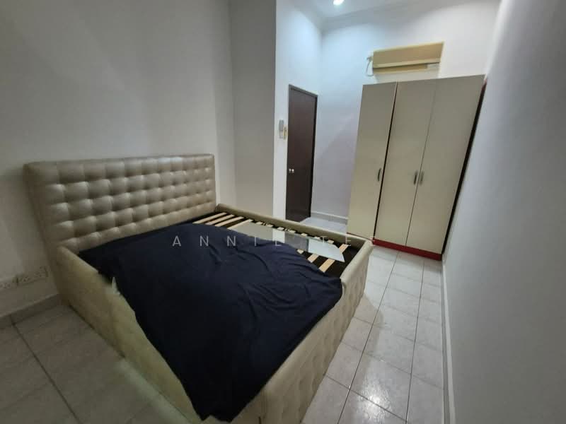 Rumah Teres 1.5 Tingkat untuk Dijual di Taman Pelangi Indah (Ulu Tiram) - Annie Tee - Bedroom - PropertyGuru.com.my