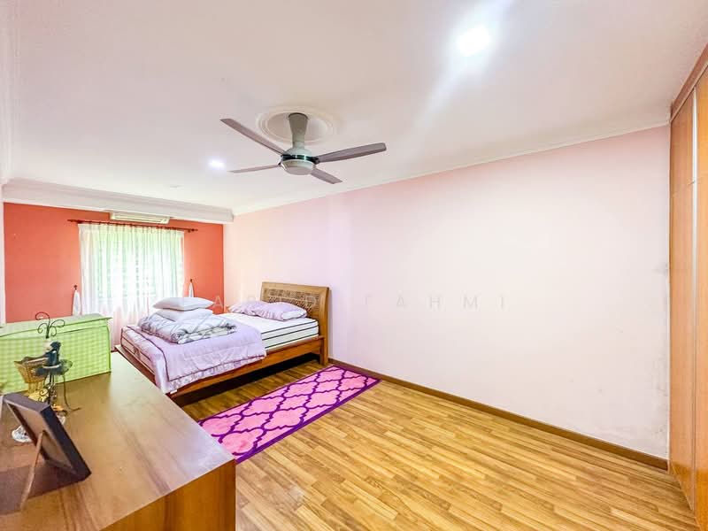 Semi-Detached House for Sale in Bandar Tasik Kesuma (Beranang) - Farid Fahmi - PropertyGuru.com.my