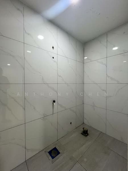 Semi-Detached House for Sale in Taman Daya (Johor Bahru) - Anthony Chen - Bathroom - PropertyGuru.com.my