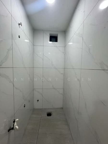 Semi-Detached House for Sale in Taman Daya (Johor Bahru) - Anthony Chen - Bathroom - PropertyGuru.com.my