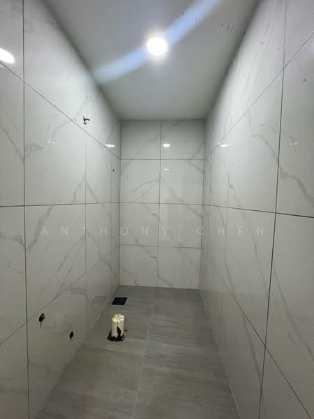 Semi-Detached House for Sale in Taman Daya (Johor Bahru) - Anthony Chen - Bathroom - PropertyGuru.com.my