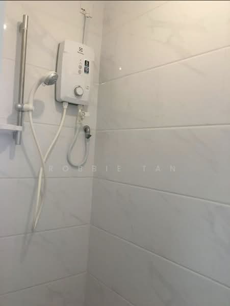 Service Residence for Rent at Country Garden Central Park - Robbie Tan - Bathroom - PropertyGuru.com.my