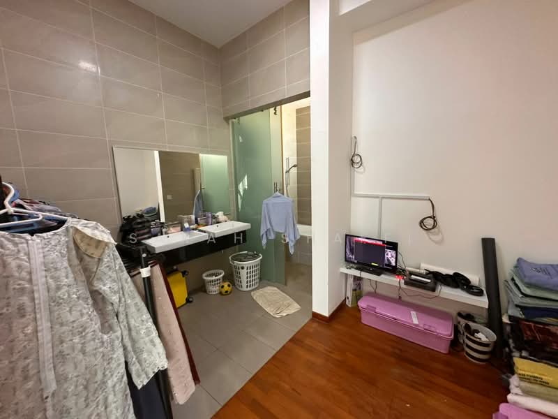Semi-Detached House for Sale in Iskandar Puteri (Nusajaya) (Johor) - Sarah Shaffi - Bathroom - PropertyGuru.com.my