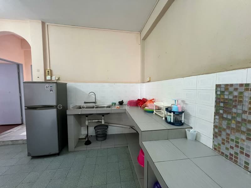 Apartment for Rent at Kenanga (Park View Court) - Geoffery Wee - Kitchen - PropertyGuru.com.my