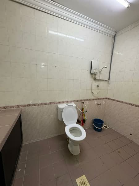 Rumah Teres 2 Tingkat untuk Dijual di Johor Bahru (Johor) - Kasper Lee - Bathroom - PropertyGuru.com.my
