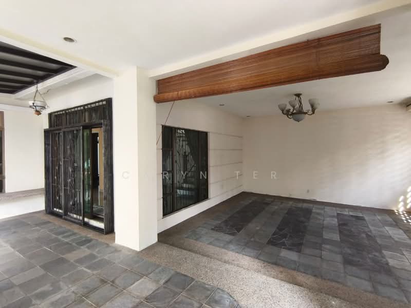 Cluster House for Sale in Taman Sutera Utama (Skudai) - Caryn Ter - Entrance - PropertyGuru.com.my