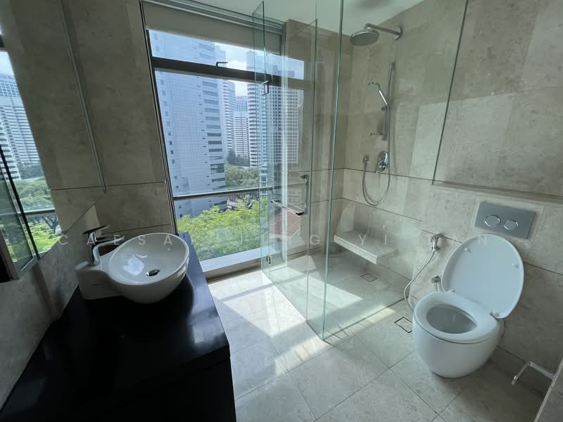 Servis Apartment untuk Dijual di The Ritz-Carlton Residences - Caesar Jing Yi Tan - Bathroom - PropertyGuru.com.my