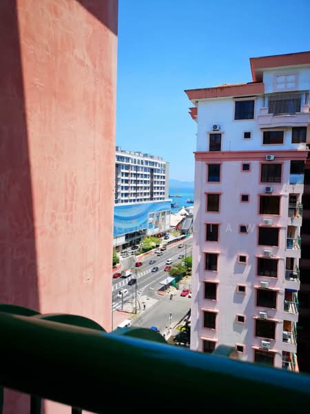 Kondominium untuk Disewa di Marina Court Resort Condominium - Vui Onn Liaw - Exterior - PropertyGuru.com.my