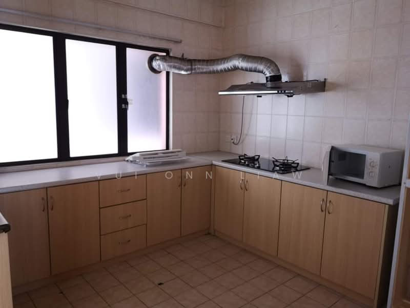 Kondominium untuk Disewa di Marina Court Resort Condominium - Vui Onn Liaw - Kitchen - PropertyGuru.com.my