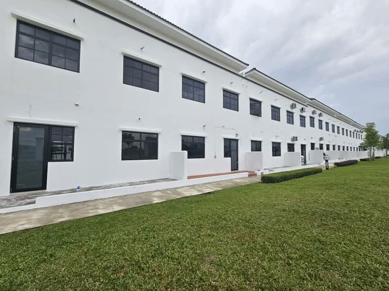 2-storey Terraced House for Sale in Johor Bahru (Johor) - Kenneth Tan - Exterior - PropertyGuru.com.my