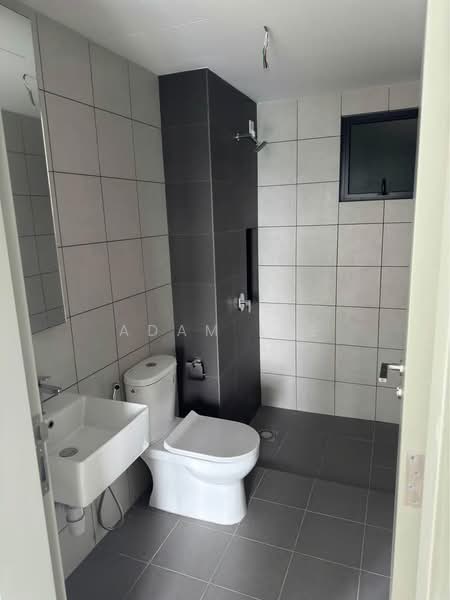 Service Residence for Sale at D'Vervain - Adam Lee - Bathroom - PropertyGuru.com.my