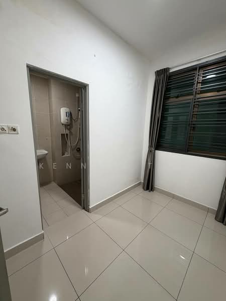 Kondominium untuk Dijual di PARC Regency (Residensi Masai) - Kenneth Tan - Bathroom - PropertyGuru.com.my