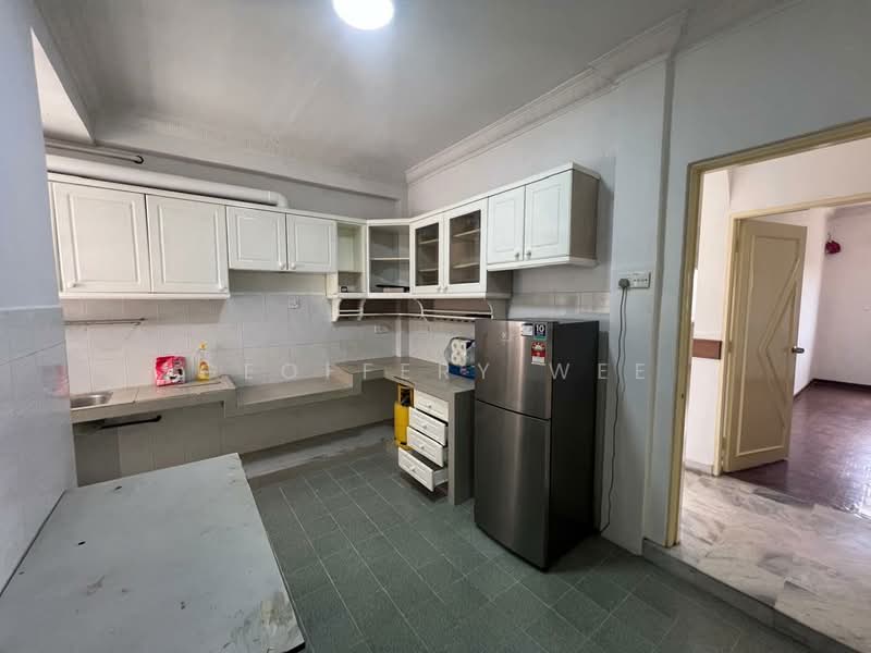 Apartment for Sale at Kenanga (Park View Court) - Geoffery Wee - Kitchen - PropertyGuru.com.my