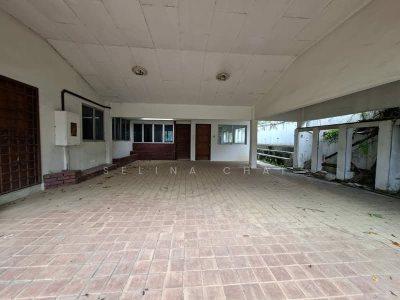 Rumah Banglo untuk Dijual di Bangsar (Kuala Lumpur) - Selina Chai - Car Park - PropertyGuru.com.my