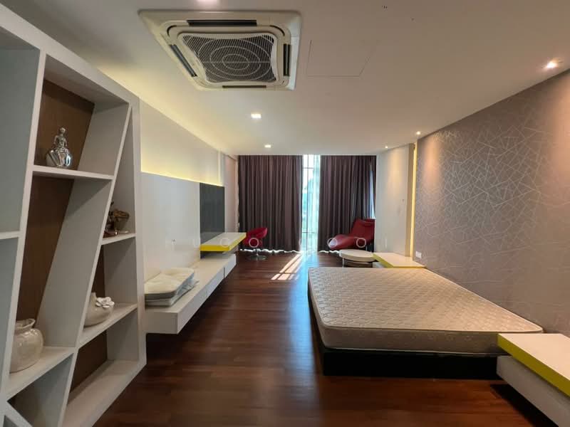 Bungalow House untuk Disewa di Kuchai Lama (Kuala Lumpur) - Hugo Gooi - Bedroom - PropertyGuru.com.my