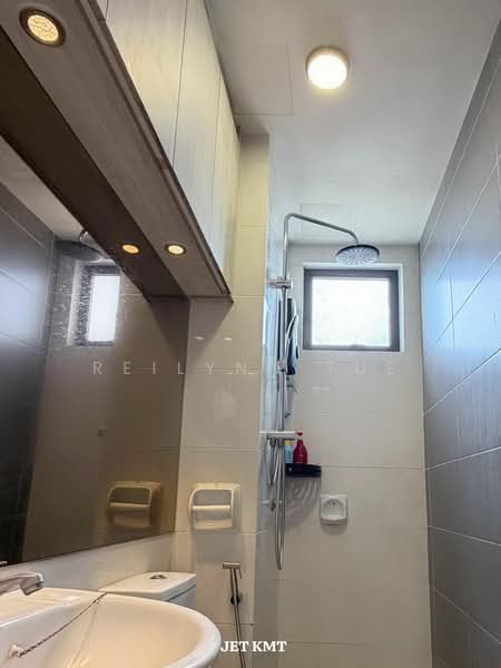 Kondominium untuk Dijual di Maple Residence - Reilynn Tue - Bathroom - PropertyGuru.com.my