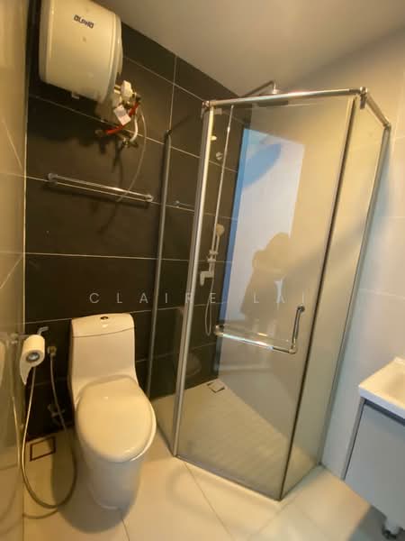 Condominium for Rent at Kings Bay @ Country Garden Danga Bay - Claire Lai - Bathroom - PropertyGuru.com.my