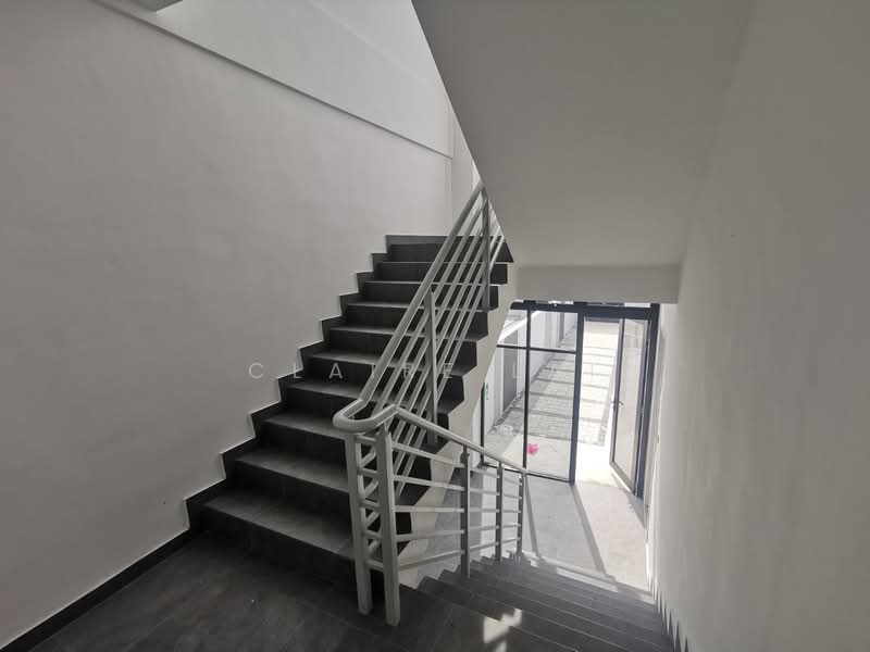 Cluster Factory for Rent in Senai (Kulai) - Claire Lai - Corridor - PropertyGuru.com.my