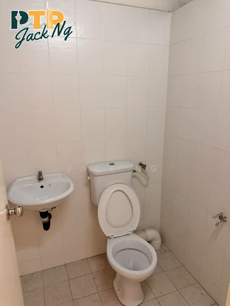 Shop / Office for Rent in Raja Uda (Butterworth) - Jack Ng - Bathroom - PropertyGuru.com.my