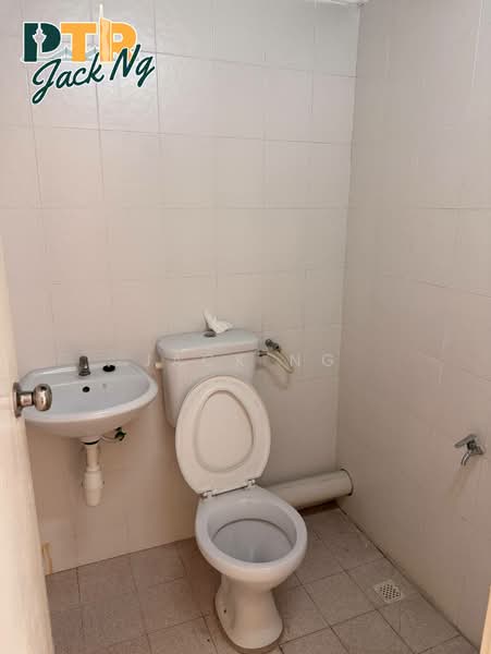 Shop / Office for Rent in Raja Uda (Butterworth) - Jack Ng - Bathroom - PropertyGuru.com.my