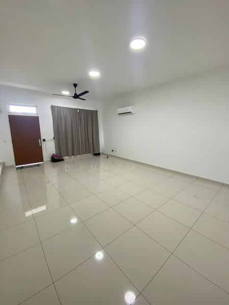 2-storey Terraced House for Rent in Setia Eco Gardens (Gelang Patah) - Diviya . - Living Room - PropertyGuru.com.my