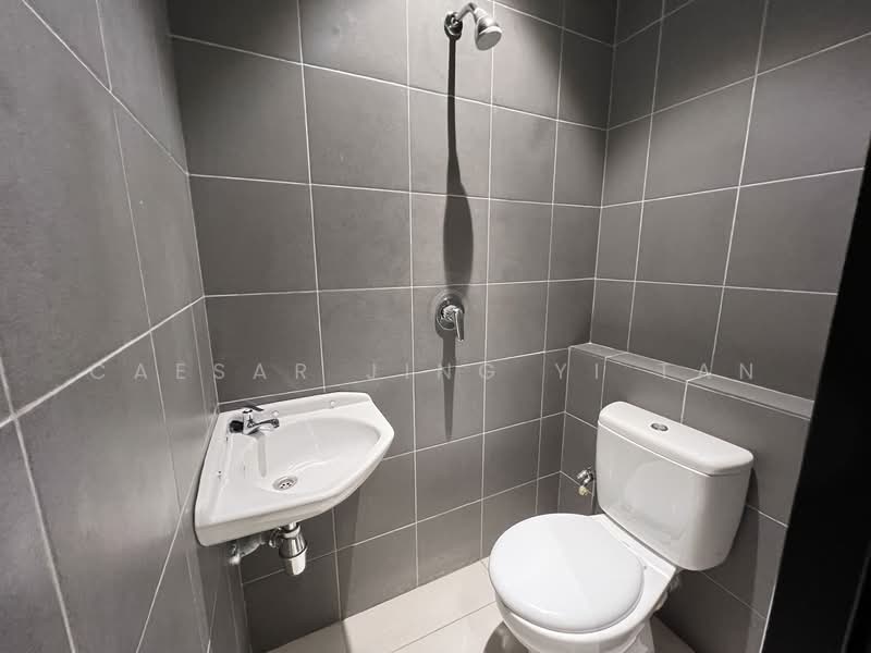 Service Residence for Sale at The Ritz-Carlton Residences - Caesar Jing Yi Tan - Bathroom - PropertyGuru.com.my