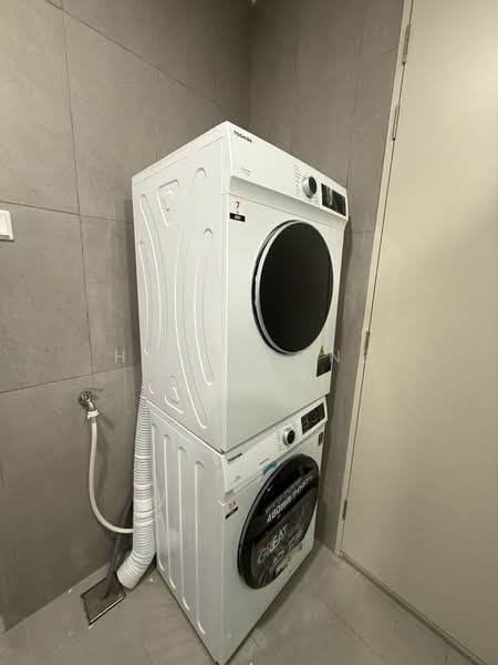 Service Residence for Rent at YOLO Signature Suites - Heng Tone Chang - Interior - PropertyGuru.com.my