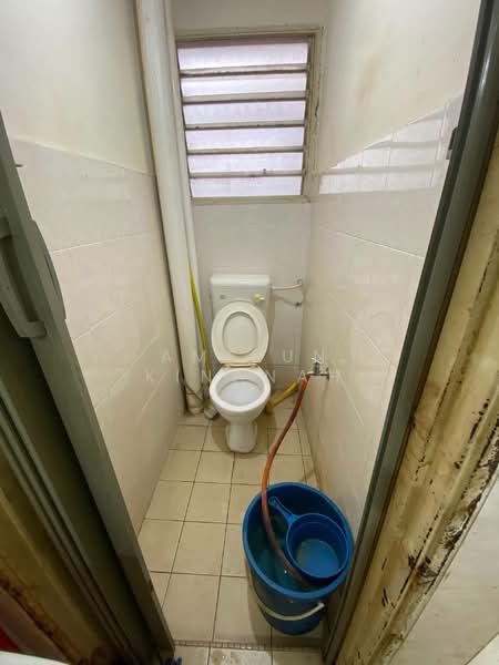 Apartment for Sale at Pangsapuri Arista - Amirun Kinanah - Bathroom - PropertyGuru.com.my