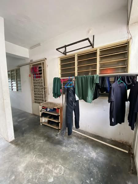 Apartment for Sale at Pangsapuri Arista - Amirun Kinanah - Corridor - PropertyGuru.com.my