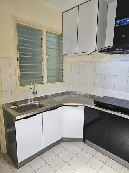 Pangsapuri untuk Disewa di Jalil Damai Apartments - Felicia Ng - Kitchen - PropertyGuru.com.my