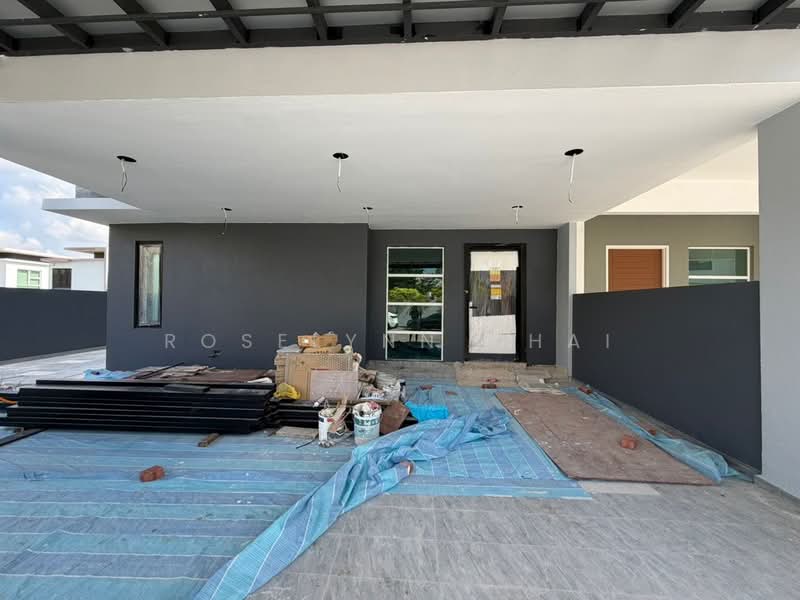 Semi-Detached House for Sale in Austin (Johor Bahru) - Roselynn Chai - Exterior - PropertyGuru.com.my