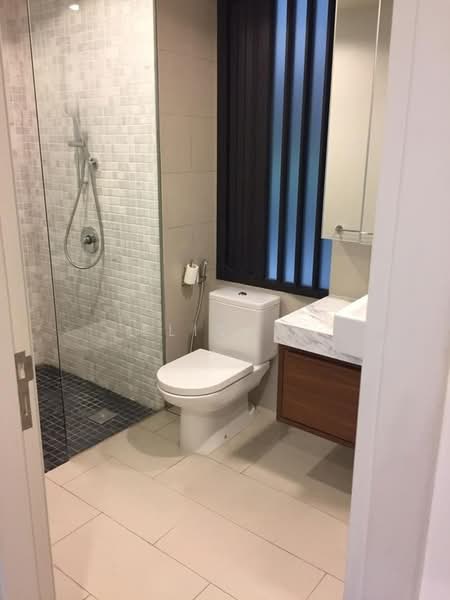 Kondominium untuk Dijual di Dedaun Condominium - Elisa . - Bathroom - PropertyGuru.com.my