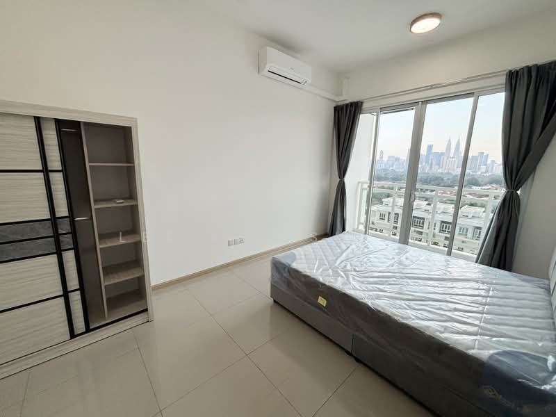 Kondominium untuk Dijual di d'Brightton - Lee Kah Shing - Bedroom - PropertyGuru.com.my